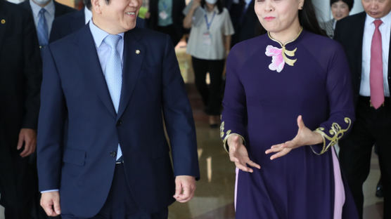 박병석 두번째 순방은 베트남…"정부 대신 경제현안 해결"