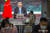 시진핑 중국 국가주석이 4일 밤 상하이에서 열린 제3차 중국 국제수입박람회에서 중국의 대외개방 지속을 강조하는 개막식 연설을 하고 있다. [AP=뉴시스]