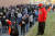 지난달 31일 네브래스카주 오마하가 포함된 더글라스 카운티에서 유권자들이 사전선거를 위해 줄을 서있다. [AP=연합뉴스]