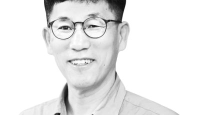진중권 "자녀 입시·취업 특혜받으려 민주화운동 했나…모독"