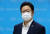 황희 더불어민주당 의원이 지난 9월 29일 오후 서울 여의도 국회 소통관에서 기자회견을 갖고 추미애 법무부 장관 아들 관련 의혹을 제기한 당직사병 A씨에게 공식 사과를 하고 있다. 오종택 기자