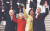 2009년 1월 20일 미국 워싱턴에서 열린 대통령 취임식에서 버락 오바마 부부와 조 바이든 당시 부통령 부부가 손을 흔들고 있다. [로이터=연합뉴스]