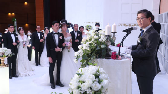[경제 브리핑] LH 입주민 부부 15쌍 ‘동행 결혼식’