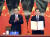 리커창 중국 총리(왼쪽)가 RCEP 체결식에 참여한 모습. [신화=연합뉴스]