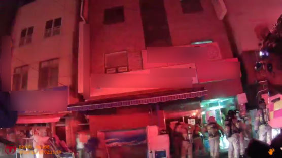 부산 한 모텔서 한밤중 화재…1명 사망·8명 부상