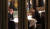 실리콘밸리의 흔한 풍경. 애플 최고경영자(CEO) 팀 쿡(왼쪽)과 구글 CEO인 순다르 피차이가 2017년 실리콘밸리 한 베트남 식당에서 대화하고 있는 모습. [중앙포토]
