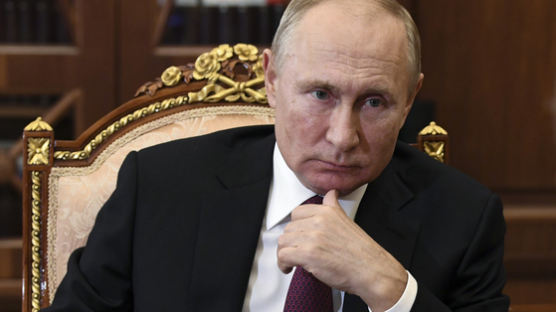 푸틴 “바이든 당선 인정 아직 일러, 러시아·미국 관계 이미 망가져”