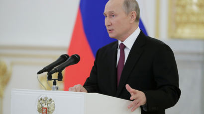  푸틴 "한반도 핵문제 외교적 방법으로 풀어야"