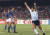 1990년 이탈리아 월드컵 4강에서 이탈리아를 무너뜨린 뒤 환호하는 마라도나. [AFP=연합뉴스]