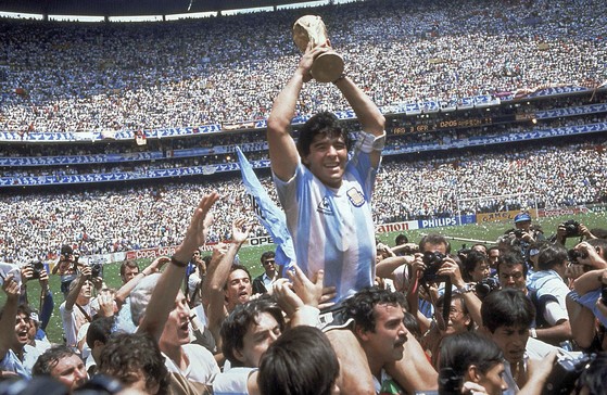 1986년 멕시코월드컵 우승을 이끈 아르헨티나의 디에고 마라도나. AP=연합뉴스
