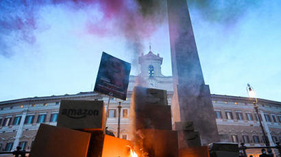 아마존 노동자, 블랙프라이데이 맞춰 파업 “CEO만 재산 불렸다”