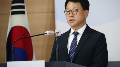 통일부 "'북한 무응답' WFP 대북 쌀 지원…사업비 환수키로"