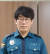 불이 난 차량에 탄 운전자를 구조한 박강학 부산 강서경찰서 민원실장. 사진 본인 제공