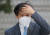 '유재수 감찰무마 혐의'를 받고 있는 조국 전 법무부 장관이 지난달 3일 오전 서울 서초구 서울중앙지방법원에서 열린 공판에 출석하고 있다. 뉴스1