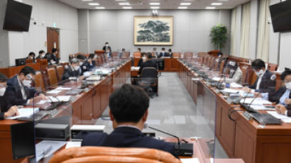 '일하는국회법' 국회 운영위 통과…상시국회·출석현황 공개된다