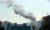 정부가 '2050 탄소중립 추진 전략'을 발표한 7일 석유화학 업체가 밀집해 있는 전남 여수시 여수국가산업단지에서 하얀 수증기가 올라오고 있다. 연합뉴스