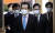 정세균 국무총리가 8일 정부세종청사 국무회의장에서 열린 서울-세종 영상 국무회의에 국무위원들과 함께 참석하고 있다. 뉴스1