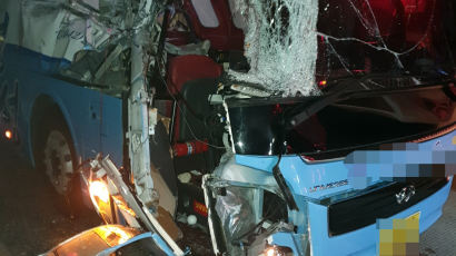 한국타이어 통근버스 탱크로리 추돌…1명 사망·29명 부상