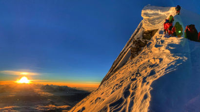[CMG중국통신] 에베레스트 높이 8848.86m…60여년 만에 1m 높아졌다