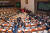 국민의힘 의원들이 10일 오후 서울 여의도 국회에서 열린 본회의에서 고위공직자범죄수사처(공수처) 설치 및 운영에 관한 일부개정법률안이 통과되자 퇴장하고 있다. 중앙포토