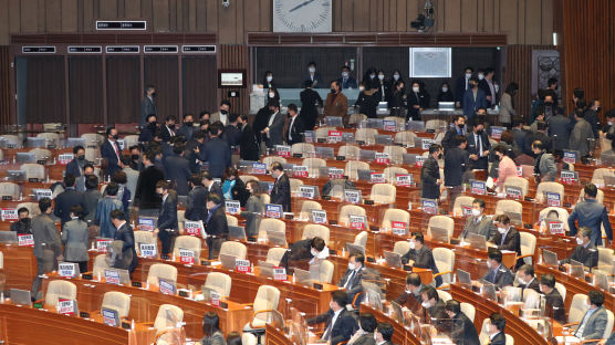 [속보]국회,필리버스터 종료···국정원법 개정안 통과, 찬성 187표 