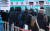 16일 오전 서울역 광장에 설치된 중구 임시선별진료소를 찾은 시민들이 신종 코로나바이러스 감염증(코로나19) 검체 채취를 위해 차례를 기다리고 있다.   연합뉴스
