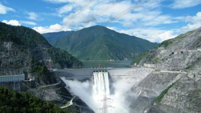 중국 댐에 죽어가는 메콩강...하늘 위 '지구의 눈'이 살린다 