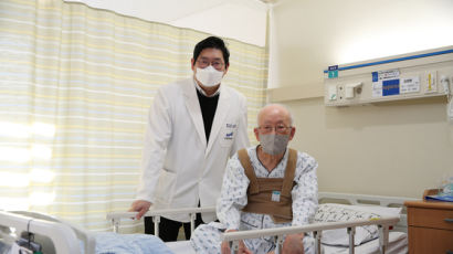 세계 최고령 '100세 폐암 환자' 수술 성공시킨 국내 의료진