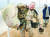 2001년 12월 당시 미 해병대 준장이던 제임스 매티스가 아프카니스탄 칸다하르 국제공항에 도착한 뒤 군장을 메고 숙영지로 이동하고 있다. [로이터=연합]