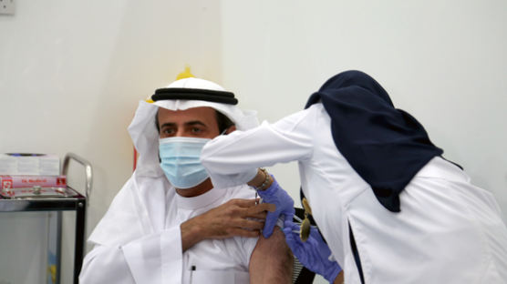 사우디·카타르·쿠웨이트…중동국들도 화이자 백신 '접종 릴레이' 