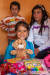 콜롬비아의 샤리끄 어린이. 한국에서부터 챙겨간 선물을 받고 정말 활짝 웃었다.