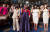 미국 117대 의회 개원식에 한복을 입고 참석한 메릴린 스트릭랜드(한국명 순자) 하원의원(가운데)이 선서하고 있다. 사진 트위터