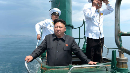 김정은, 바이든 보란듯 핵카드 꺼냈다 "핵잠수함 최종심사" 