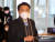 김진욱 고위공직자범죄수사처장 후보자가 지난해 12월 31일 서울 종로구 인사청문회 준비 사무실로 출근하고 있다. 뉴시스