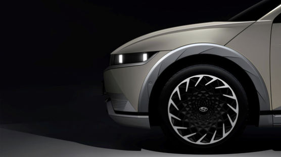 "전에 없던 디자인" 현대 전기차 '아이오닉5' 티저 이미지 공개