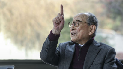 102세 철학자 김형석 "韓 진보, 민주주의서 자라나지 않았다"