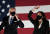 조 바이든 미 대통령 당선인(왼쪽)과 카멀라 해리스 부통령 당선인. 바이든 당선인은 1월 20일 정오(현지시간) 취임 선서를 하고 46대 미국 대통령 자리에 오른다. [AFP=연합뉴스] 