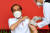 조코위 인도네시아 대통령이 지난 13일 시노백 백신을 맞고 있다. [로이터=연합뉴스]