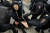 지난 23일(현지시간) 모스크바 시내에서 열린 야당 지도자 알렉세이 나발니 석방을 요구하는 시위에서 경찰이 시위자를 연행하고 있다. [AFP=연합뉴스] 