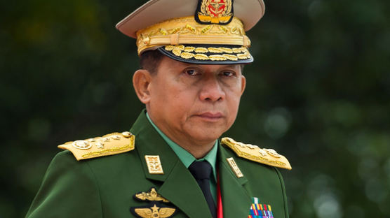 미얀마군 최고사령관 "쿠데타 불가피했다" 첫 입장 표명