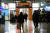 설 연휴 첫날인 11일 오후 광주 서구 유스퀘어 광주종합버스터미널에서 귀성객들이 발걸음을 옮기고 있다.뉴스1