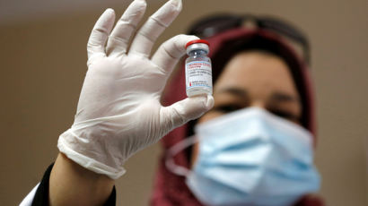 '초고속 접종' 이스라엘, 가자지구 백신 공급 막아…'포로석방 연계' 논란