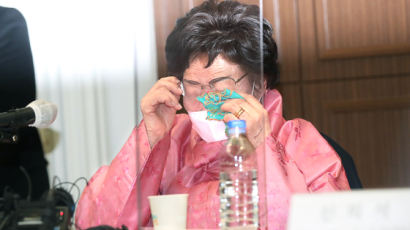 [사진] 이용수 할머니 “위안부 문제, ICJ서 재판받자”