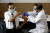 17일 오전 일본 도쿄메디컬센터에서 이 병원 아라키 가즈히로 원장이 화이자사의 코로나19 백신을 맞고 있다. [AP=연합뉴스]
