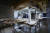 미래의 '리테일(소매업)'을 보여주겠다는 젠틀몬스터의 포부가 담긴 '하우스 도산'의 설치물. 1층과 2층을 뚫어 프레드릭 헤이만의 3차원(3D) 작품을 현실로 가져왔다. 사진 젠틀몬스터