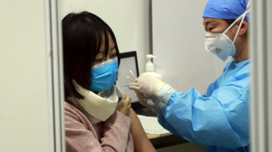 중국, 올해 안에 8억9000만명 백신 접종…"내년 올림픽 의식"