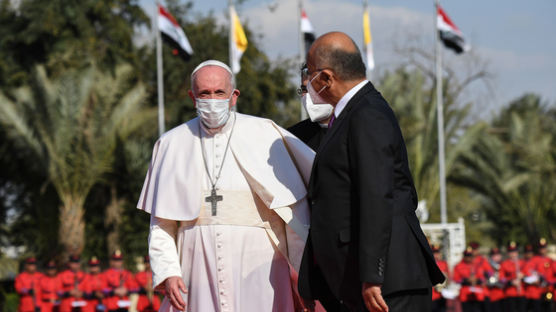 교황, 가톨릭 역사상 첫 이라크 방문…"폭력과 극단주의 중단해야"