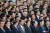  지난 6일 제1차 시·군당 책임비서 강습회가 종료된 뒤 참가자들 사이에서 기념 사진을 촬영하며 밝게 웃고 있는 김정은 북한 국무위원장 [연합뉴스·조선중앙통신]
