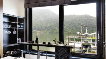 [분양포커스] 북한강 눈앞 유황온천욕 즐기는 타운하우스