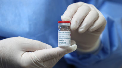 WHO “아스트라제네카 코로나 백신, 접종 중단 이유 없다”